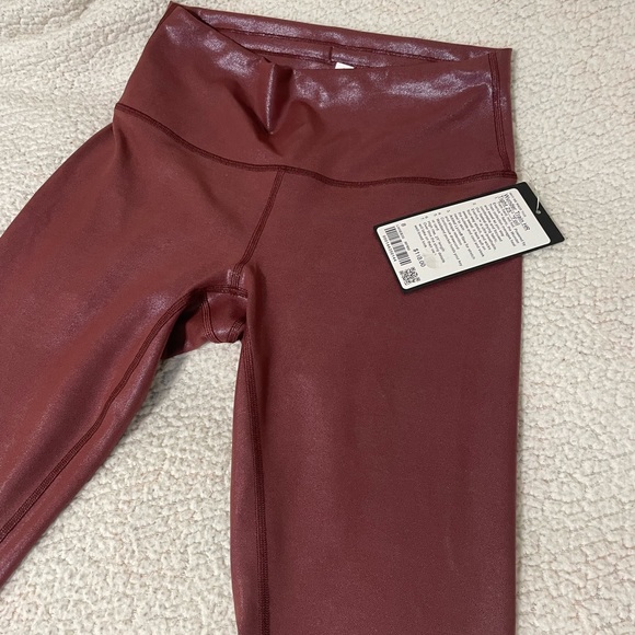 Lululemon Wunder Train HR
Tight 25" *Foil Size 8 - Picture 9 of 13
